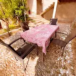 Balkan House *