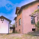 Konukevi Balkan House *