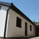 Konukevi Balkan House *